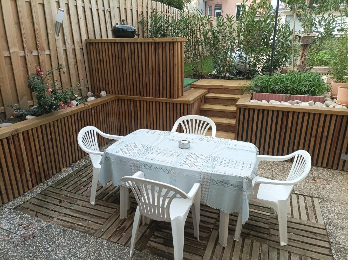 A L'Ombre Du Lilas Epinal Exterior photo